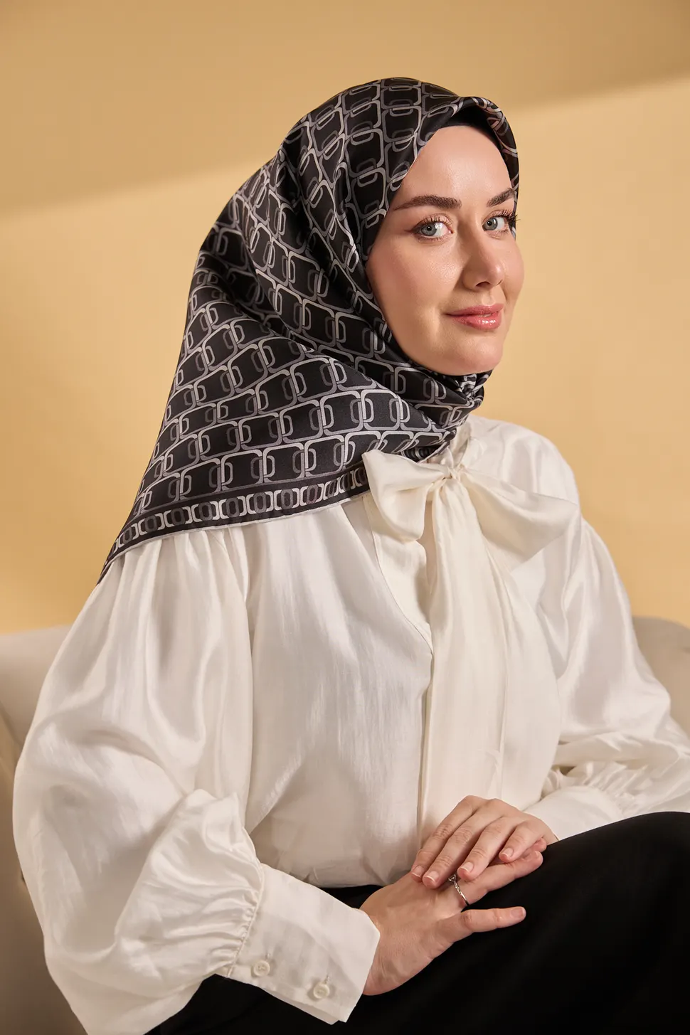 Silk Home Twill İpek Eşarp 11521-21 Zincir Siyah, Beyaz