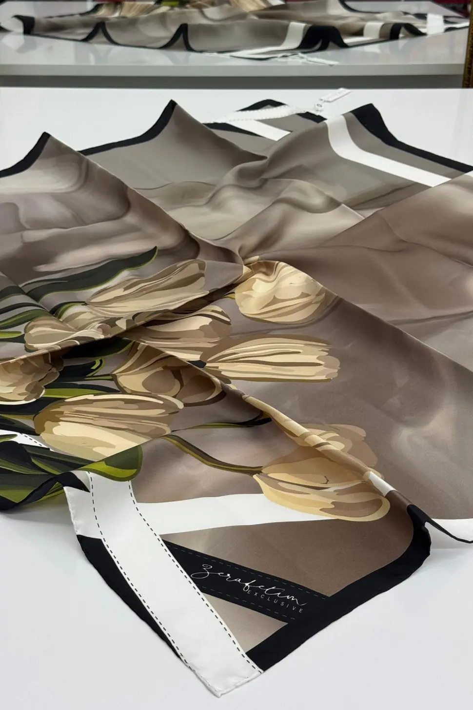 Zerafetim Exclusive Twill İpek Eşarp Vizon