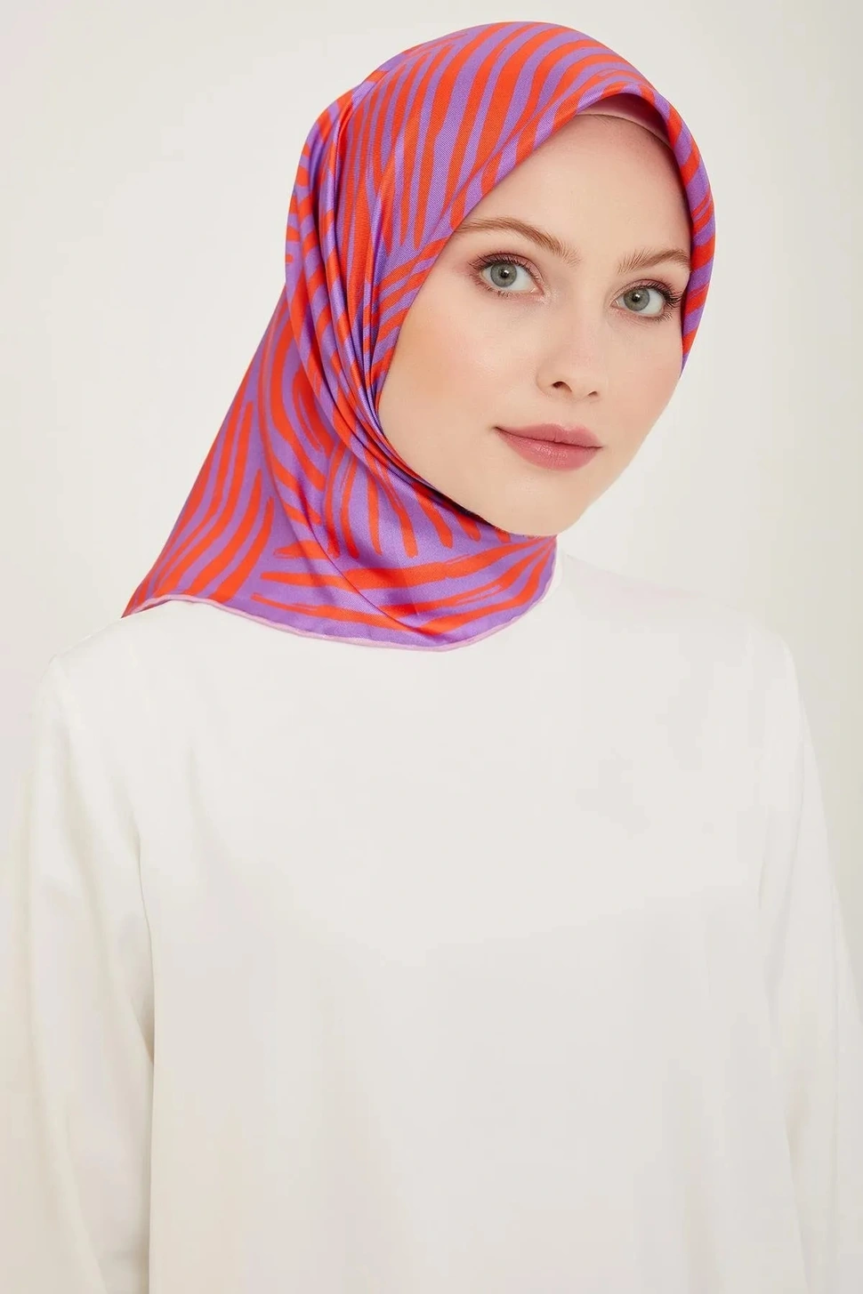 Belli Twill İpek Eşarp 4010-37