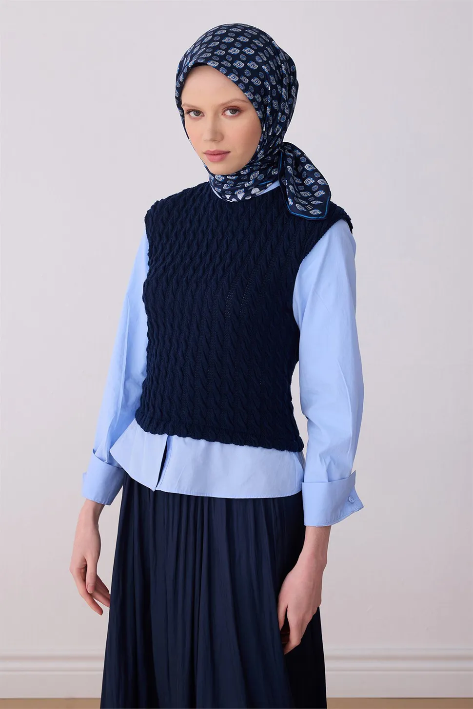 Belli Twill İpek Eşarp Lacivert