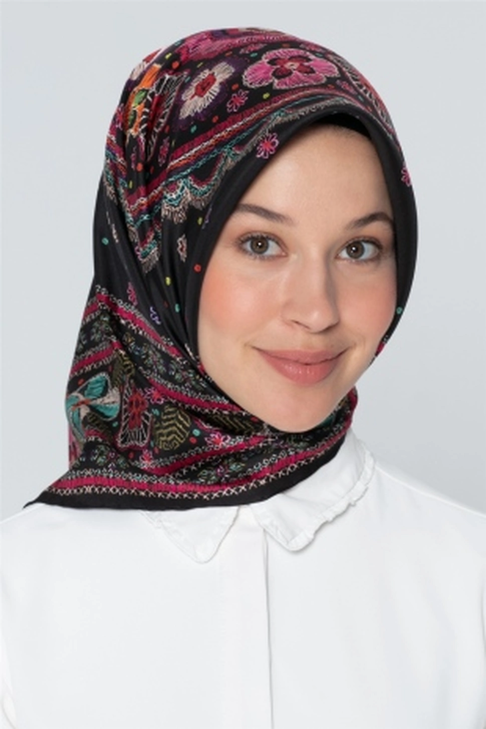 Armine Sura İpek Eşarp 7866-S09