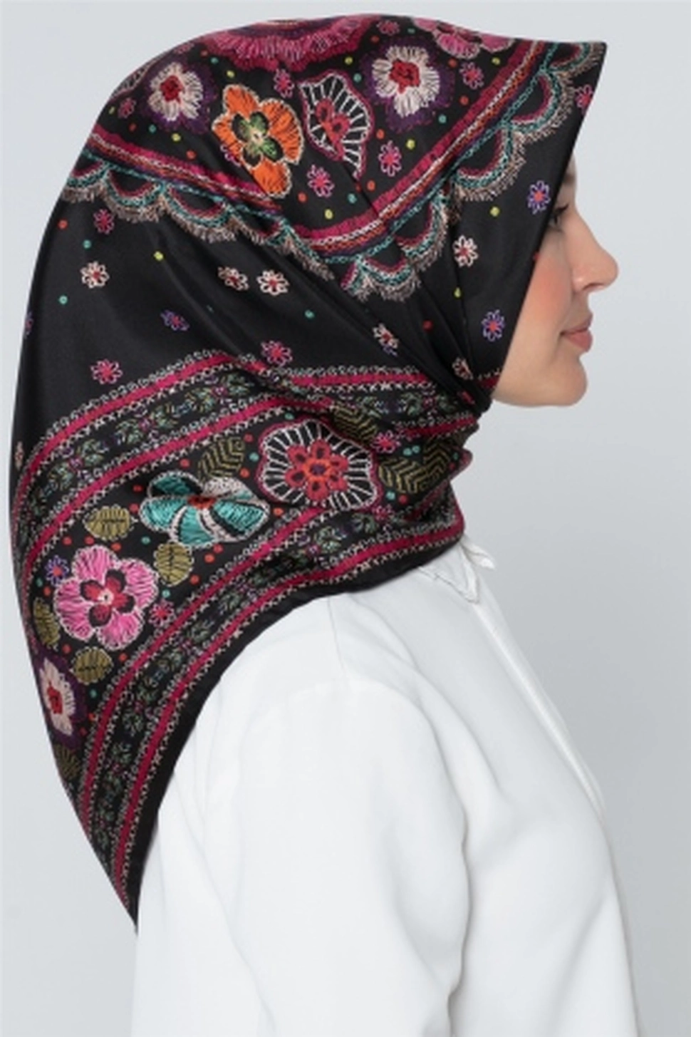 Armine Sura İpek Eşarp 7866-S09
