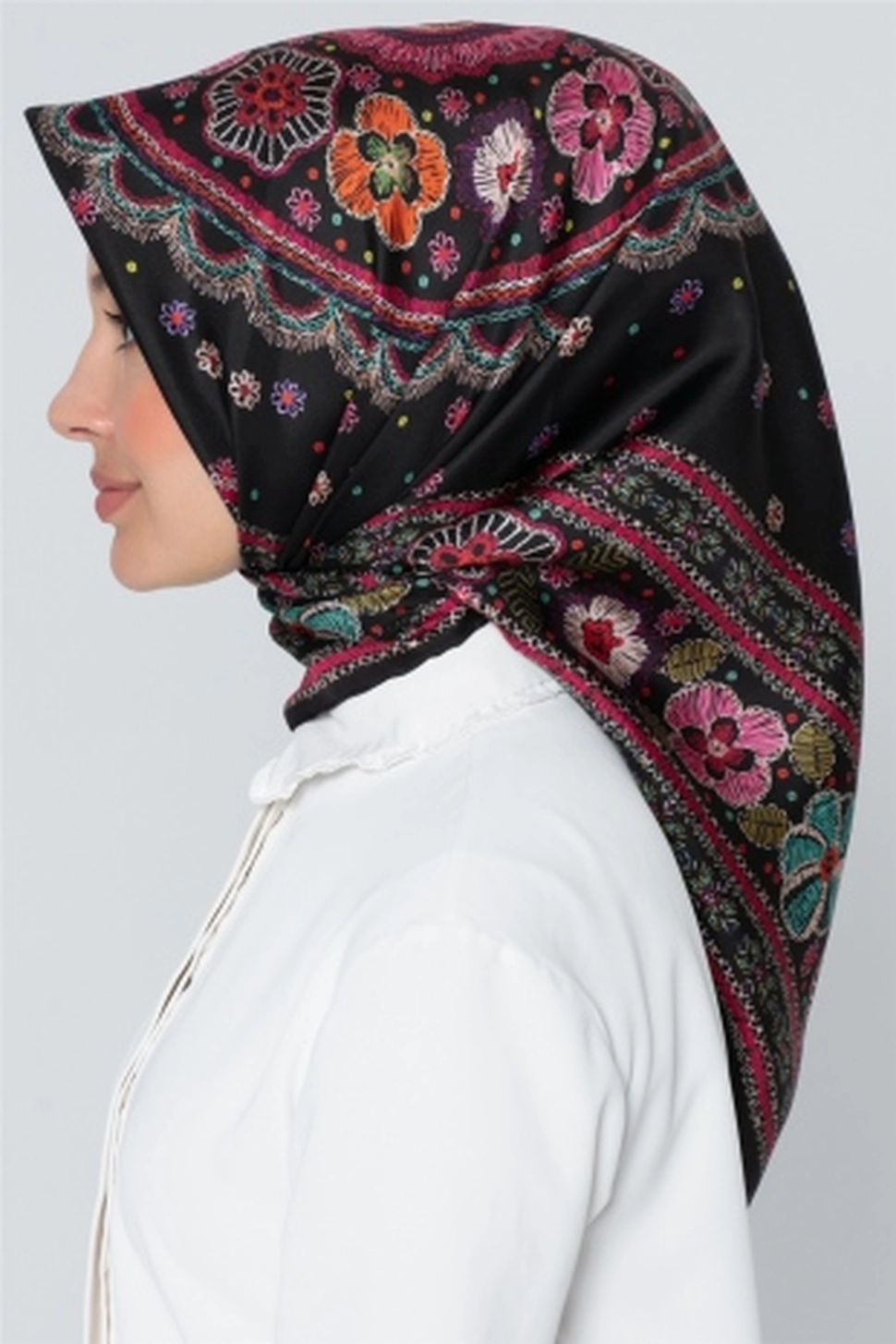 Armine Sura İpek Eşarp 7866-S09