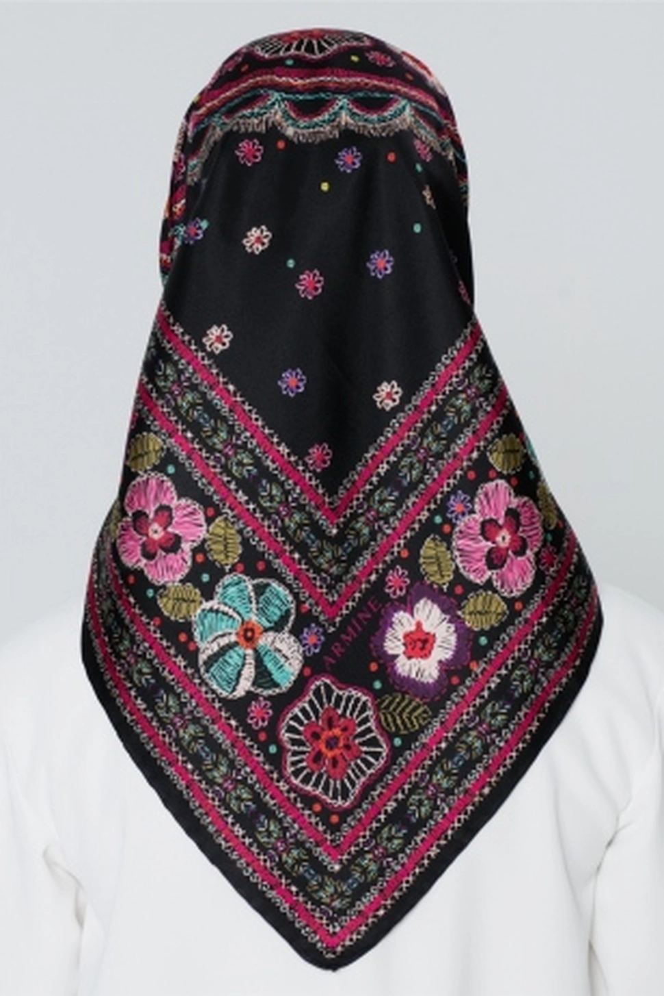 Armine Sura İpek Eşarp 7866-S09