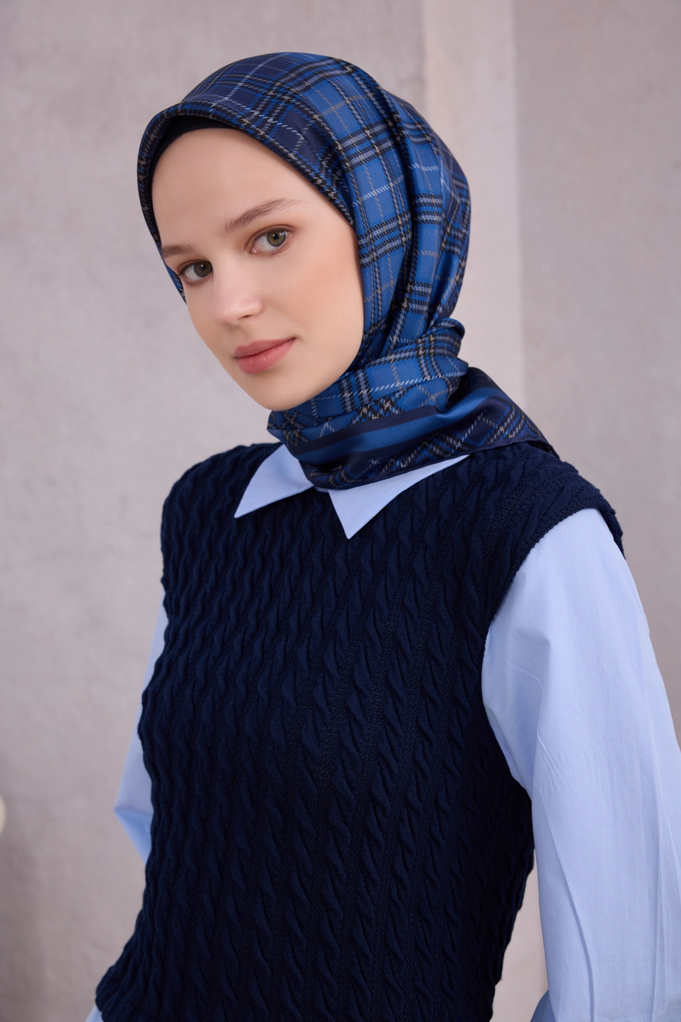 Belli Twill İpek Eşarp Ekose Kareli, Lacivert