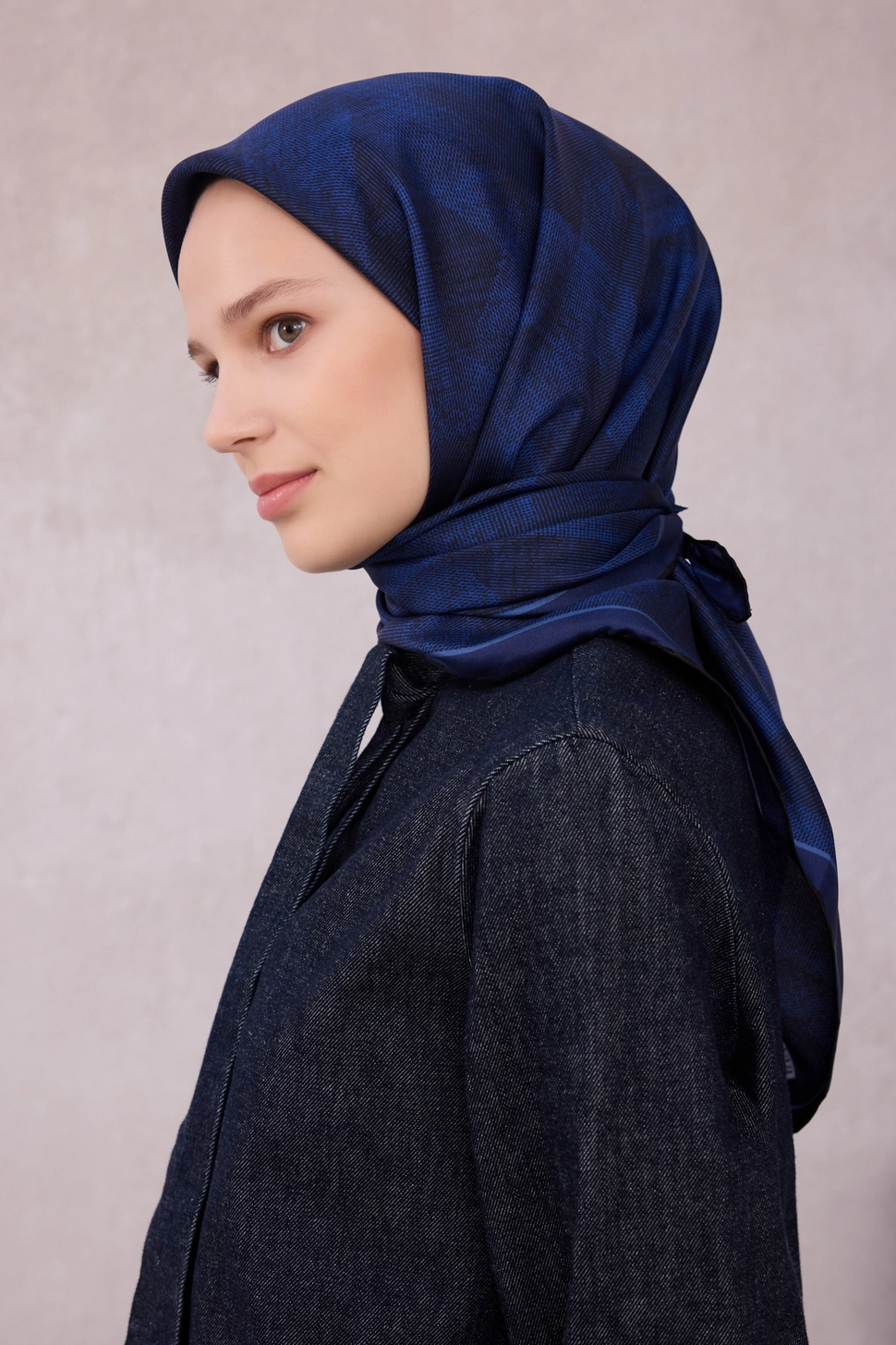 Belli Twill İpek Eşarp 4201-39 Lacivert