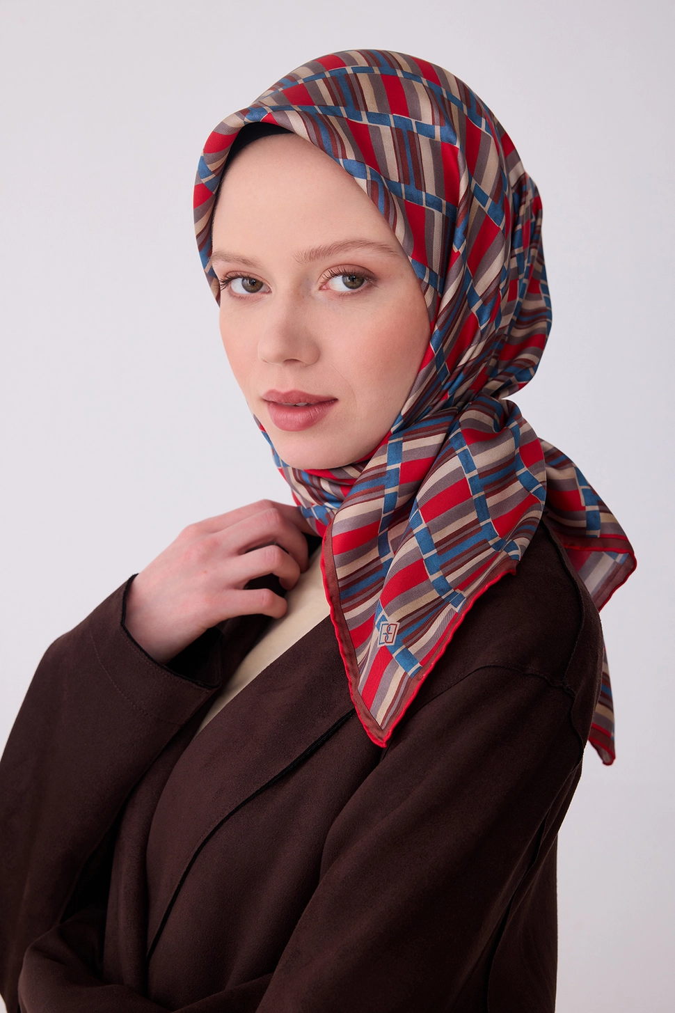 Belli Twill İpek Eşarp Kırmızı, Kahverengi, İndigo