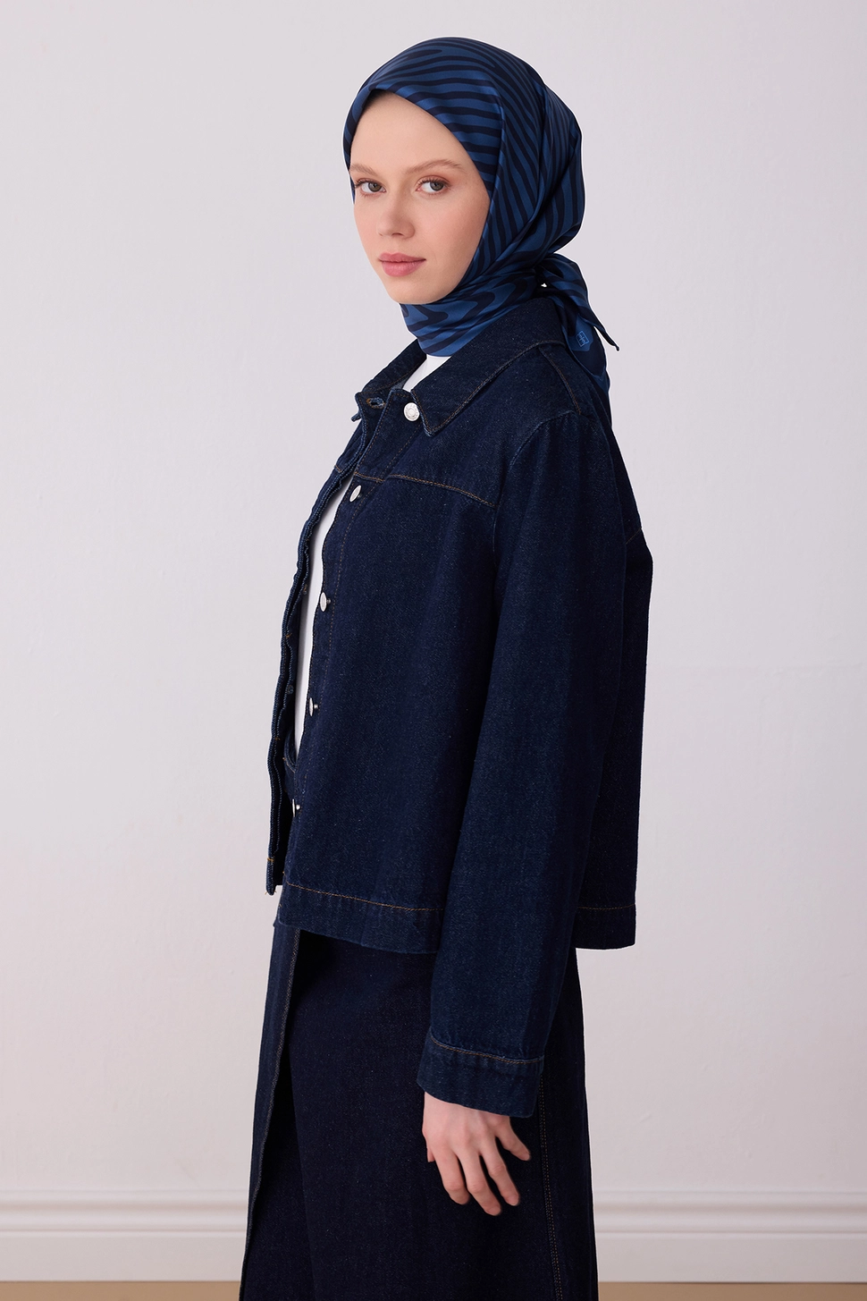 Belli Twill İpek Eşarp 4325-52 Lacivert