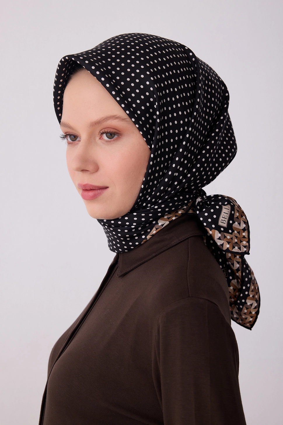 Belli Twill İpek Eşarp 4326-02 Puantiyeli, Siyah, Vizon