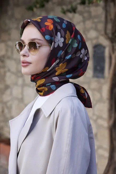 Belli Twill İpek Eşarp Kahverengi 4045-81