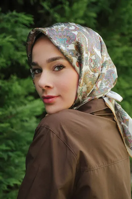 Armine Sura İpek Eşarp Nostalji Krem