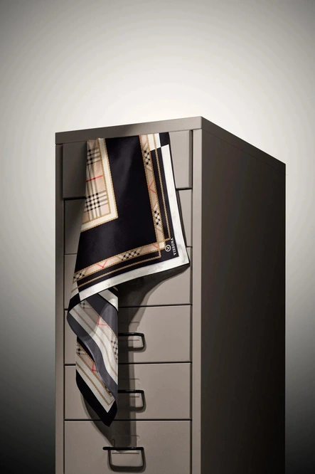 Vissona Twill İpek Eşarp Siyah, Vizon, Krem, Kırmızı, Ekose Desenli