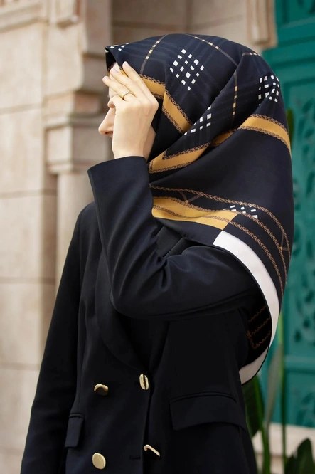 Vissona Twill İpek Eşarp Siyah, Gold, Krem, Ekose Desenli