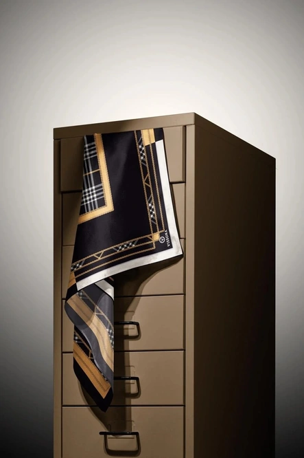 Vissona Twill İpek Eşarp Siyah, Gold, Krem, Ekose Desenli