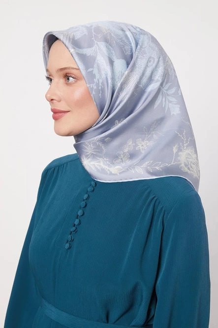 Levidor Twill İpek Eşarp Mavi Soyut Gül Desen