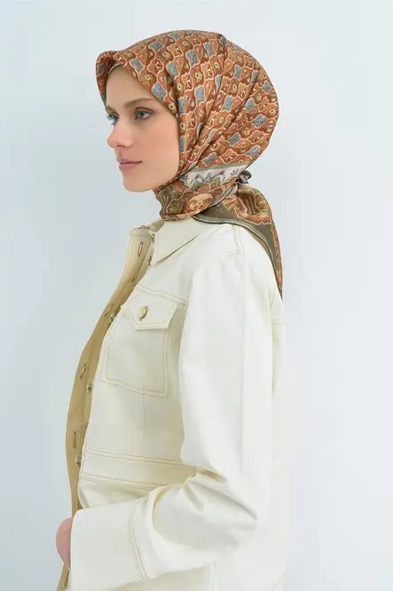 Armine Sura İpek Eşarp Haki Yeşil